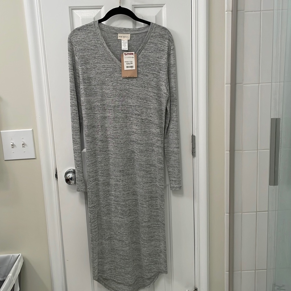 casual midi dress/looks great with wide belt and boots for fall!!!